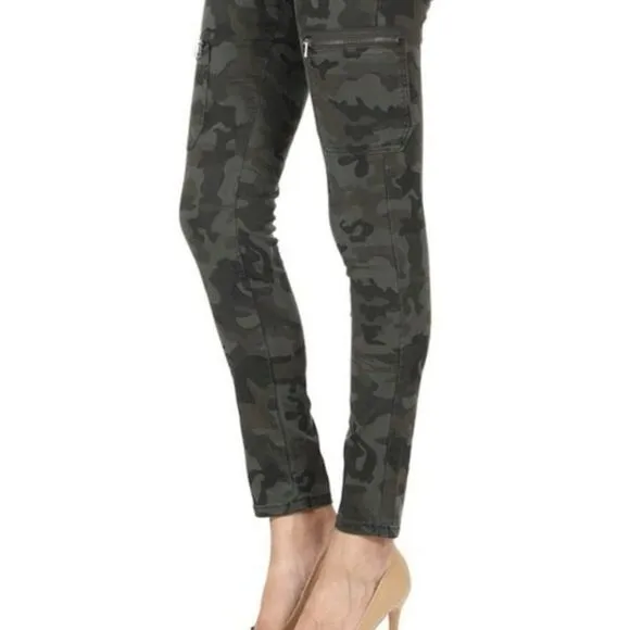 Estilo Camo Print Kancan Skinny Jeans