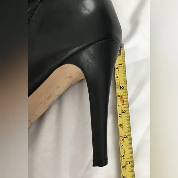 EUC Marc Fisher black platform stiletto knee high leather boots with gold accent