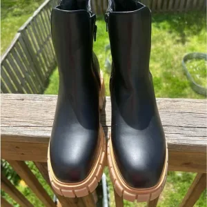 EUC Sugar Womens Black Faux Leather Chelsea Boots Shoes 10M🔥