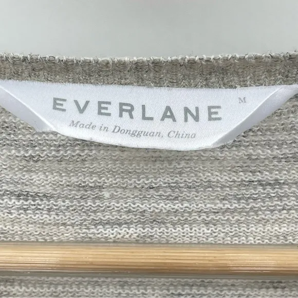 Everlane 100% Linen Gray Crewneck Preppy Minimalist Grunge Sweater Size Medium