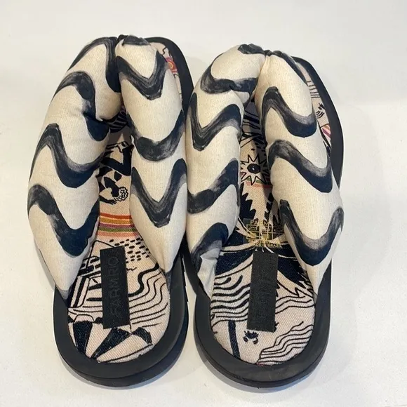 Farm Rio Stripes Puffy Flip Flop Sandals—Comfy &amp; Beautiful!  New Without Box—7