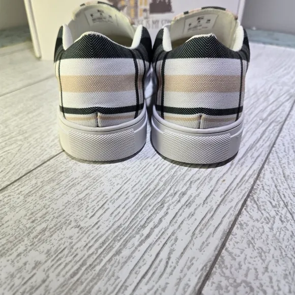 Farmers Almanac Check Cabin Kicks Shoes Slide On Canvas SIZE 5 Green/Tan Plaid