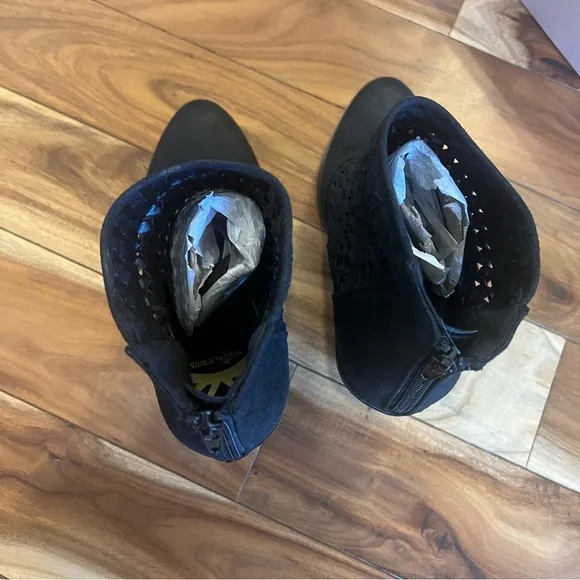 Fergalicious Wanderer Ankle Boots w/ Box