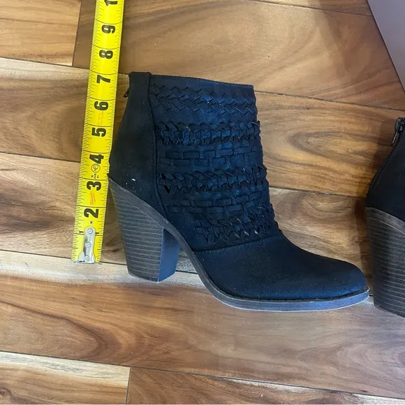 Fergalicious Wanderer Ankle Boots w/ Box