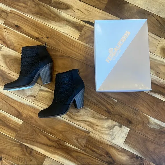 Fergalicious Wanderer Ankle Boots w/ Box