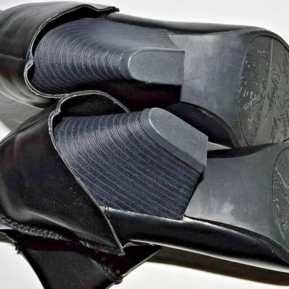 FERGIE KNACK NEW $109 SZ 8.5 39.5 BLACK STUDDED PULL ON ANKLE BOOTS BOOTIES