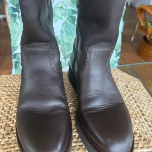 Filson Dark Chocolate Roper Boots