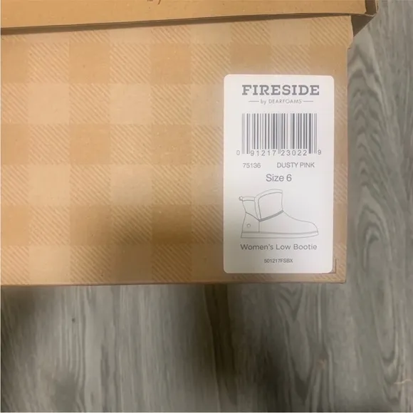 Fireside By Dearfoams Shearling Lined Boots