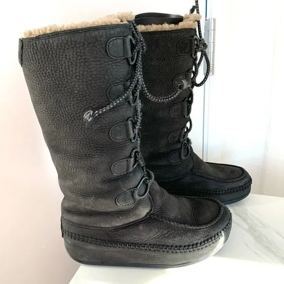 FITFLOP genuine shearing fully lined moon boots lace up boots black sz 8 womens