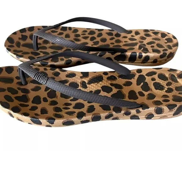 FITFLOP IQUSHION Size 8 Brown Black Leopard Ergonomic Flip Flop Sandals