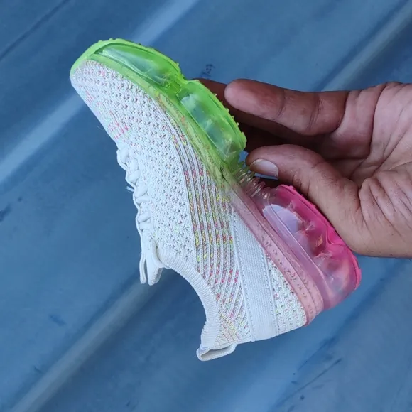 Flow-19 Stretch Elastic Mesh Lace Up Rubber Air Bubble Cushion Fashion Sneaker