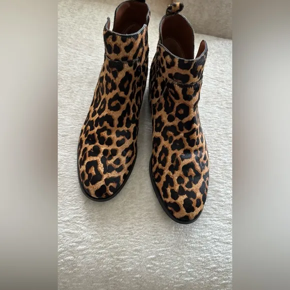 FRANCO SARTO BERNIE 2 CAMEL HAIR WOMENS SIZE 9 ANKLE BOOTS LEOPARD