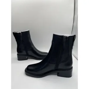 Franco Sarto Women's Black Leather Zippered Pull Tab Gracelyn Ankle Booties NIB