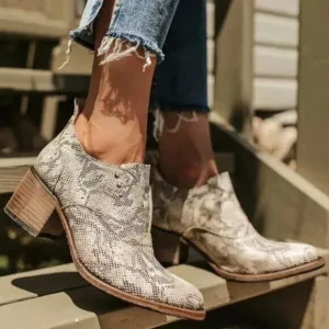 FREE BIRD Women’s SADIE BOOTIES/Boots IN WHITE PYTHON | PRELOVED!!
