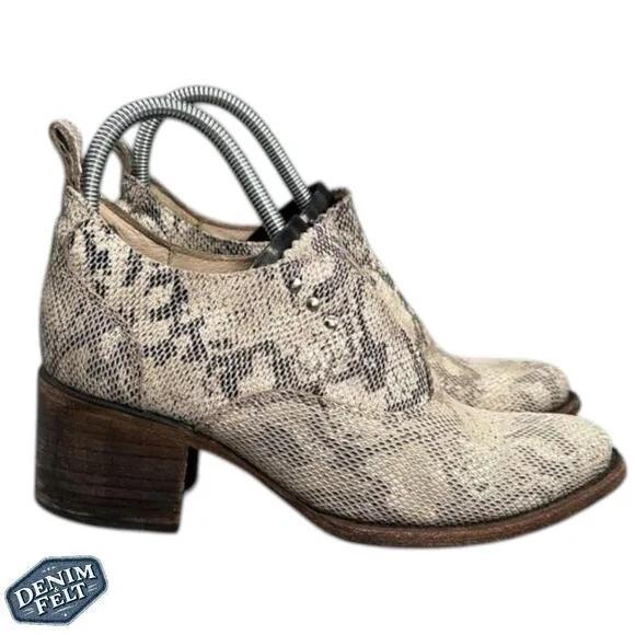 FREE BIRD Women’s SADIE BOOTIES/Boots IN WHITE PYTHON | PRELOVED!!