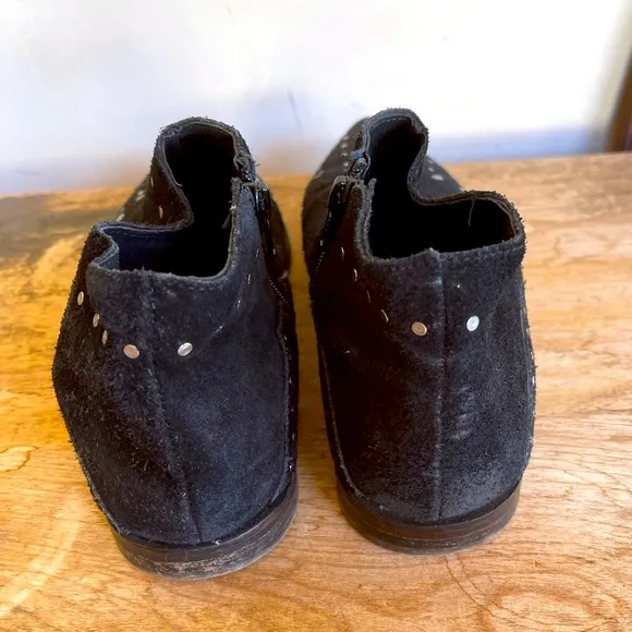 FREE PEOPLE Black Suede Studded Ankle Boots Sz 7M