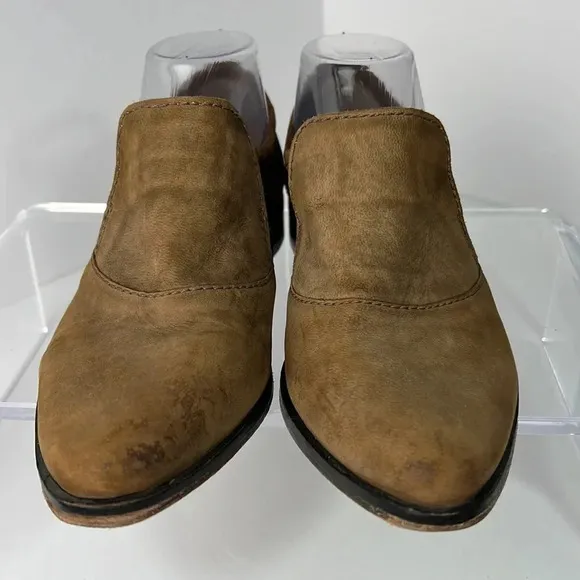 Free People Brady Pointed Toe Slip-On Loafer Size 38.5 - US 8.5 Leather Shooties