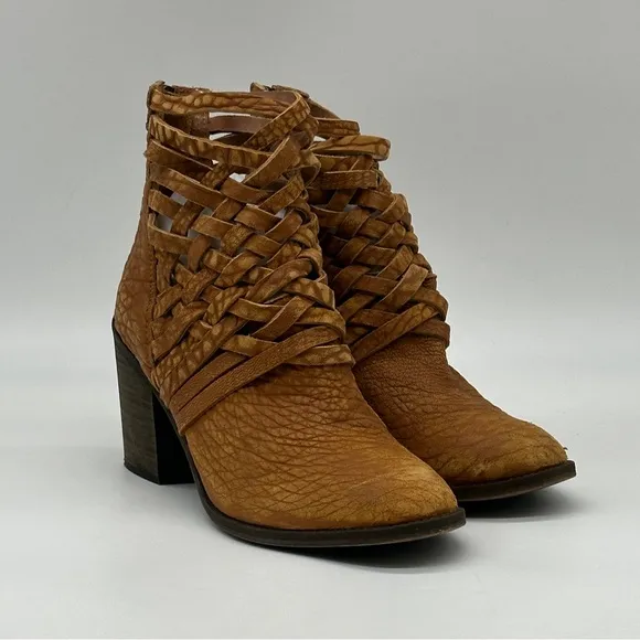 Free People Carrera Woven Tan Ankle Boots. Size 10