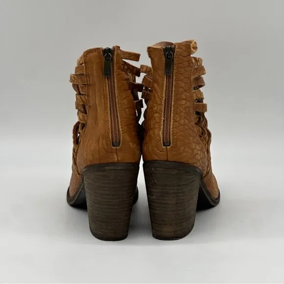 Free People Carrera Woven Tan Ankle Boots. Size 10