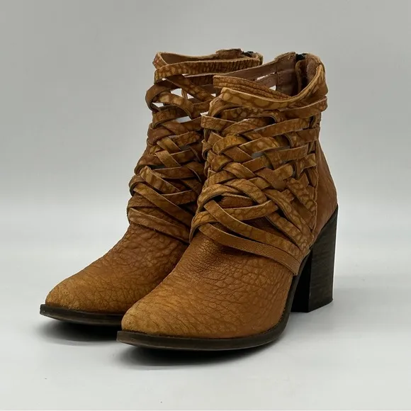 Free People Carrera Woven Tan Ankle Boots. Size 10