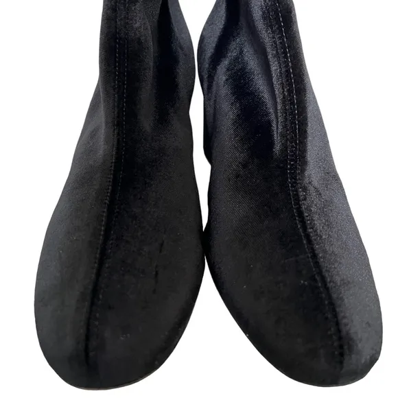 Free People Cecile Black Velvet Ankle Boots Size 11