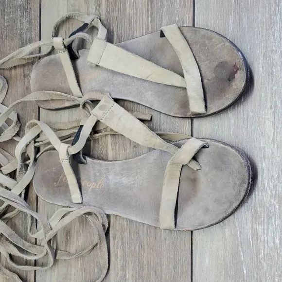 Free People Dahlia Womens Gladiator Lace Up  shoes Sandals Flip Flop sz 9