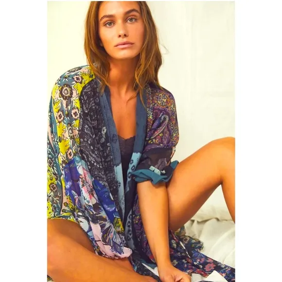 FREE PEOPLE Gorgeous Leonora FESTIVAL kimono duster 1 size blue greens &amp; creams