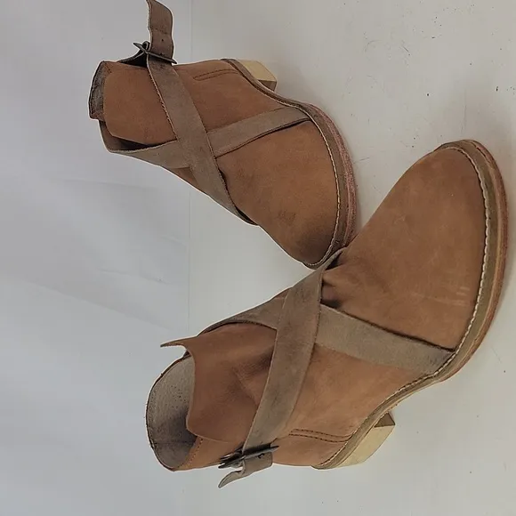 Free People Las Palmas Distressed Leather Women's Ankle Boots