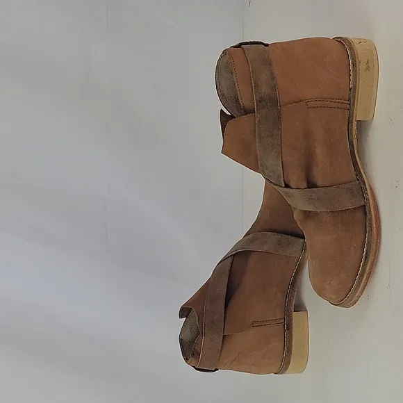 Free People Las Palmas Distressed Leather Women's Ankle Boots