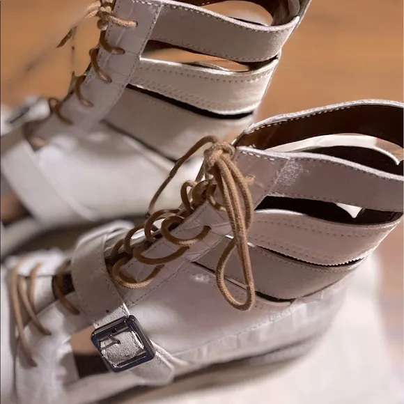 FREE PEOPLE SHANDY STYLE MANDI LACE UPS •NEW•