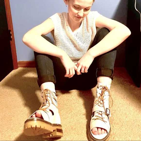 FREE PEOPLE SHANDY STYLE MANDI LACE UPS •NEW•