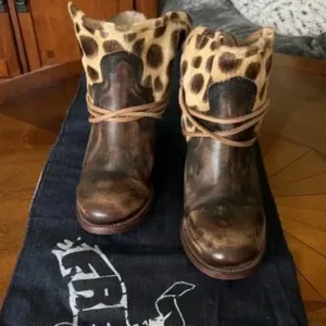 FREEBIRD &quot;Casey&quot; Ankle Boots