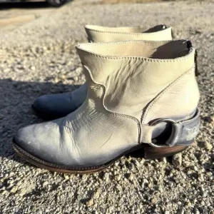 Freebird Boots Casey Womens 6 Ombre White Blue Harness Ankle Booties