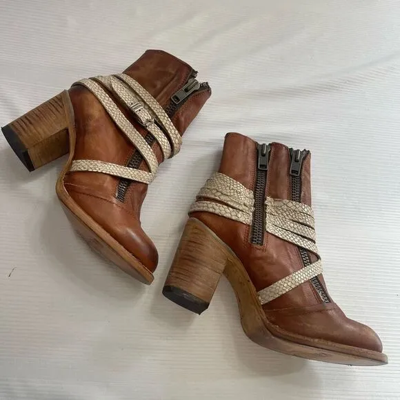 Freebird by Steven Balboa Ankle Boots Womens Size 8 Zipper Tan Leather Snake