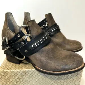 Freebird Colton Ankle Boots 7