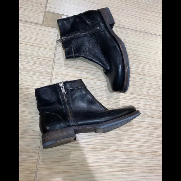 FRYE Ankle Boots