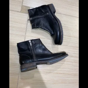 FRYE Ankle Boots