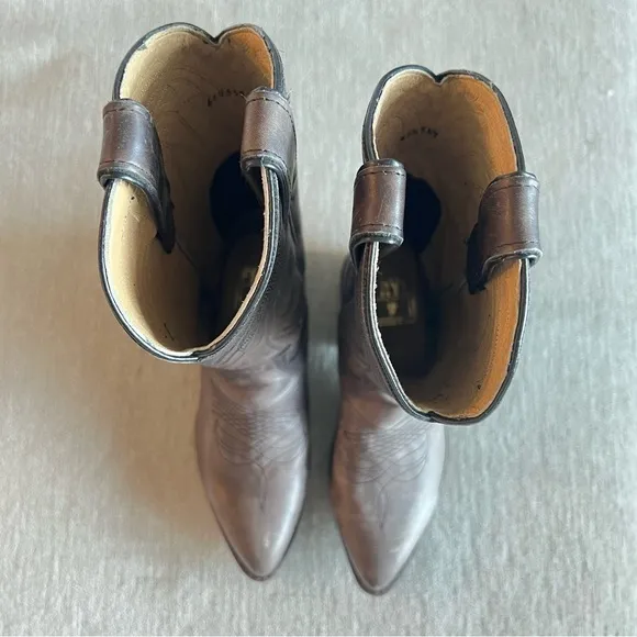 Frye Billy Pull On Leather Western Heel Boots in Smoke 7.5