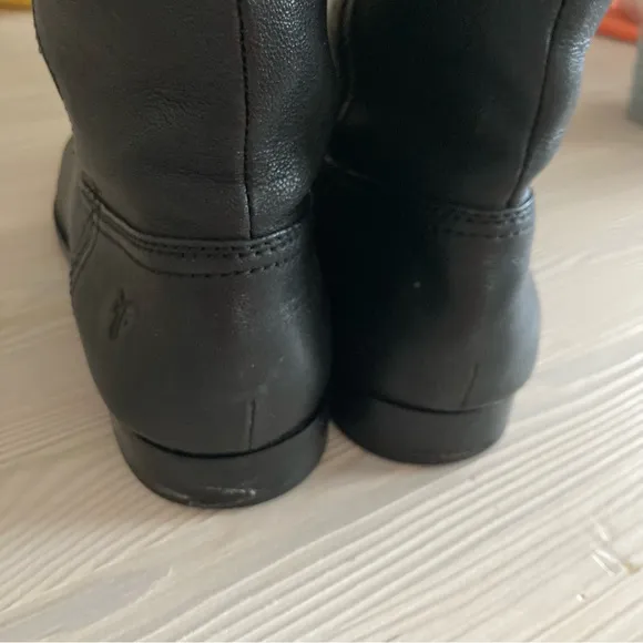 Frye Black Leather Boots size 7.5