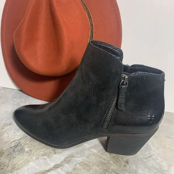 Frye Black Leather Stacked Heel Zippered Ankle Boots Women’s Size 9 M
