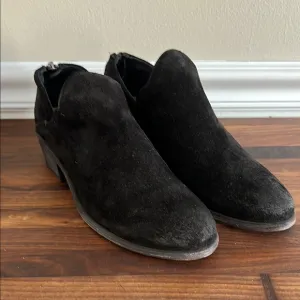 Frye Carson Shootie Black Suede Back Zipper Ankle Boots 7M