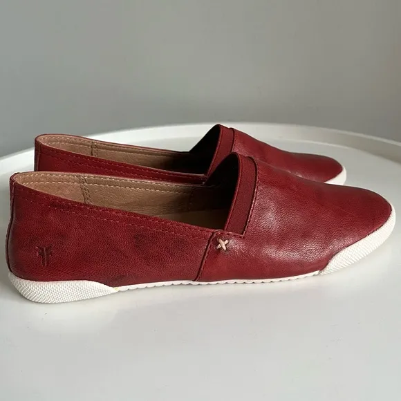 Frye Melanie Slip - On Women Burgundy Flat Sneaker Size 7M