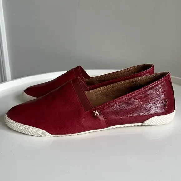 Frye Melanie Slip - On Women Burgundy Flat Sneaker Size 7M