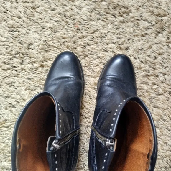 Frye Melissa Studded Boots Black Leather Riding Moto Ankle Booties Sz 8