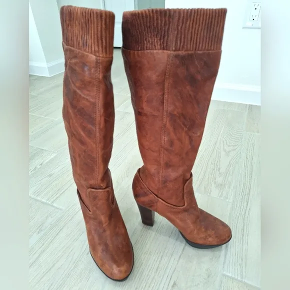 Frye Mimi Scrunch women's tall leather cognac brown knee high boots - size 6