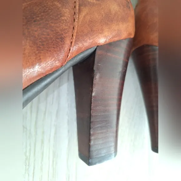 Frye Mimi Scrunch women's tall leather cognac brown knee high boots - size 6