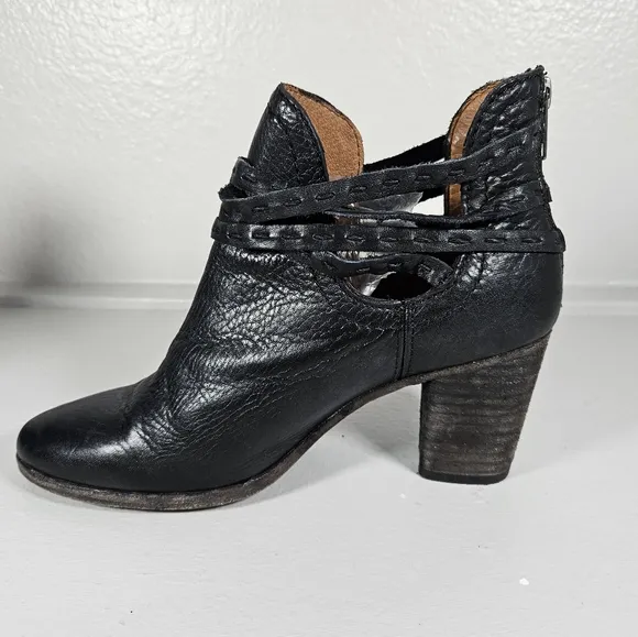 Frye Naomi Pickstitch Black Leather Ankle boots Size 7