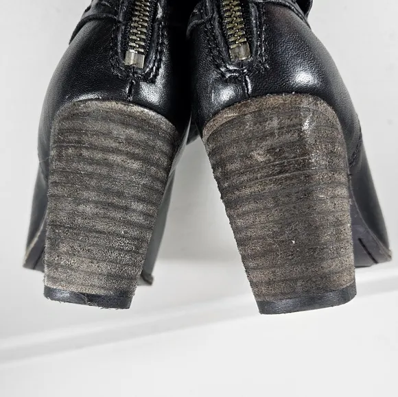 Frye Naomi Pickstitch Black Leather Ankle boots Size 7