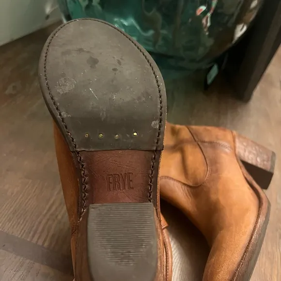 FRYE Tan Leather Ankle Boots