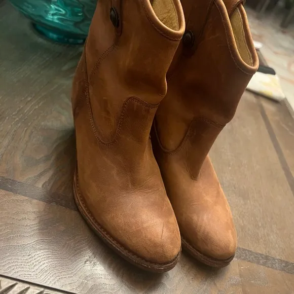 FRYE Tan Leather Ankle Boots